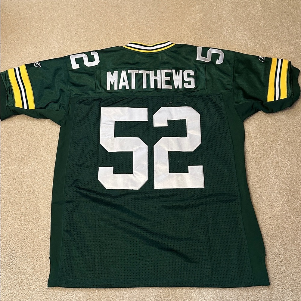 Vintage Green Bay Packers Clay Matthews jersey with Super Bowl patch size 52